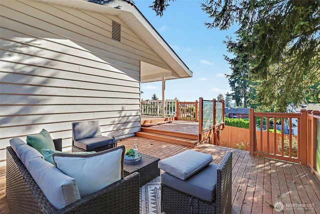 3414 166th Place SW, Lynnwood, WA 98037