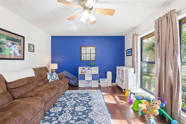 847 HILLSIDE DRIVE, Palm Harbor, FL 34683