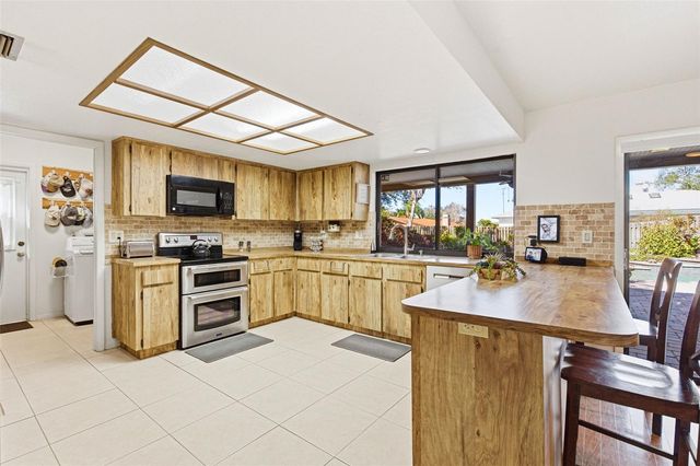 847 HILLSIDE DRIVE, Palm Harbor, FL 34683