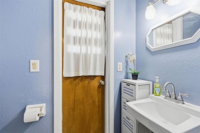 847 HILLSIDE DRIVE, Palm Harbor, FL 34683