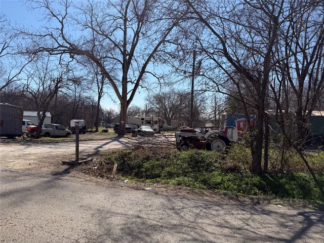 4300 County Road 805B, Cleburne, TX 76031