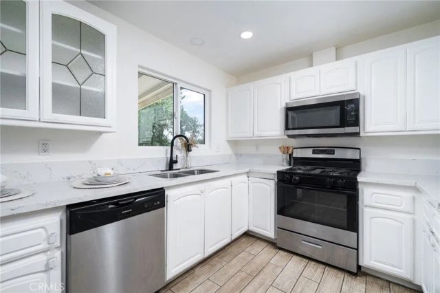 11945 Bornite Avenue, Hesperia, CA 92345