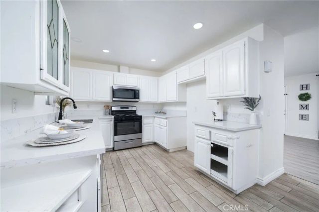 11945 Bornite Avenue, Hesperia, CA 92345
