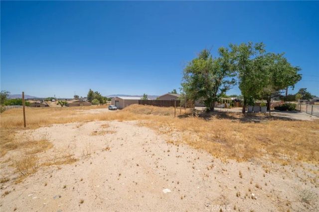 11945 Bornite Avenue, Hesperia, CA 92345