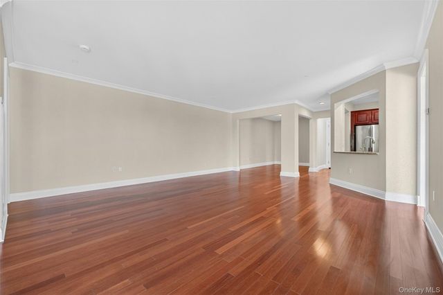 319 Trump Park, Shrub Oak, NY 10588