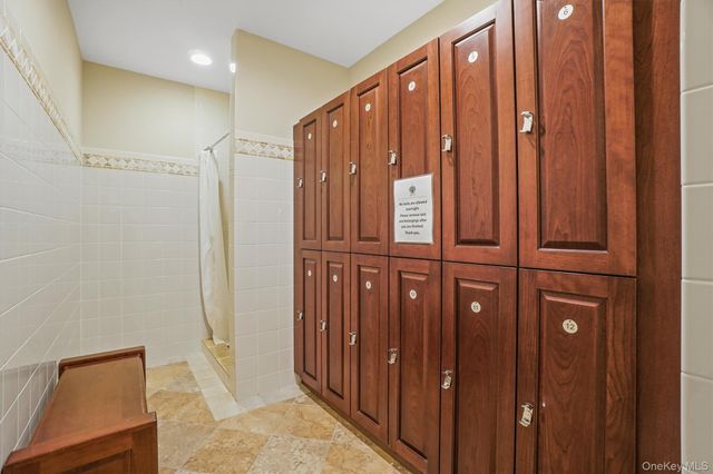319 Trump Park, Shrub Oak, NY 10588