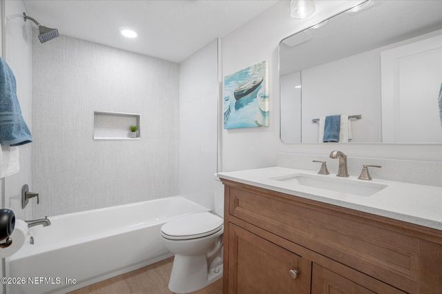 1124 NANTUCKET Avenue, Jacksonville, FL 32233