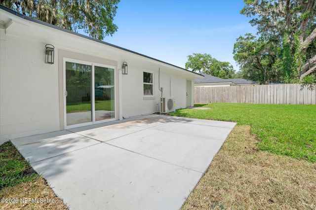 1124 NANTUCKET Avenue, Jacksonville, FL 32233