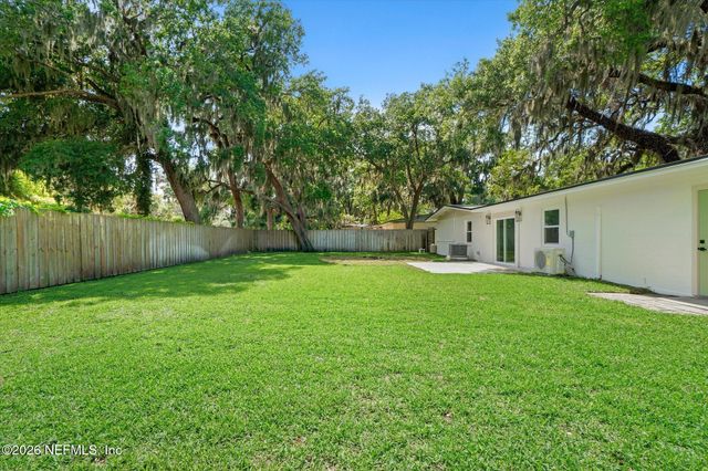 1124 NANTUCKET Avenue, Jacksonville, FL 32233