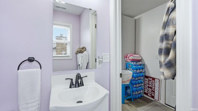7735 Newlin Drive, Fort Wayne, IN 46816