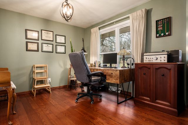 1570 FEATHERSTONE Boulevard, Rockford, IL 61107