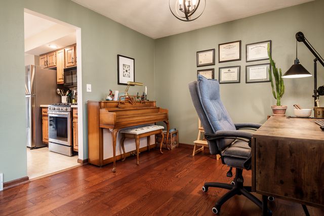 1570 FEATHERSTONE Boulevard, Rockford, IL 61107