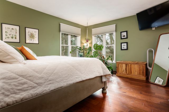 1570 FEATHERSTONE Boulevard, Rockford, IL 61107