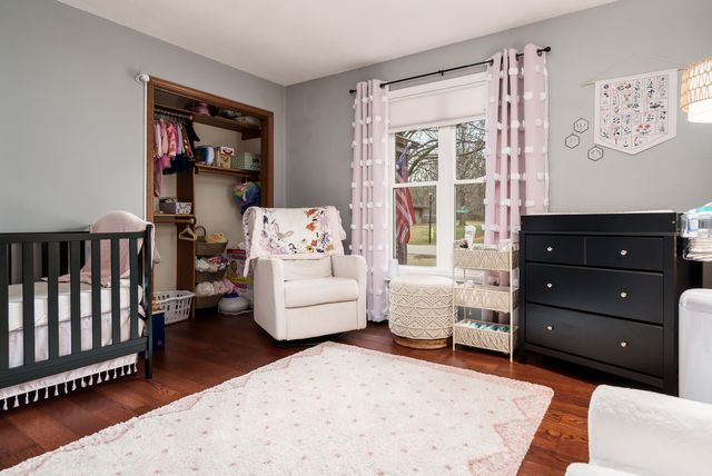 1570 FEATHERSTONE Boulevard, Rockford, IL 61107