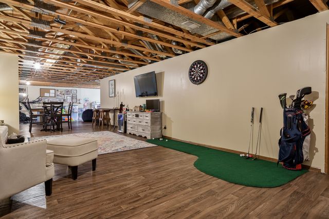 1570 FEATHERSTONE Boulevard, Rockford, IL 61107