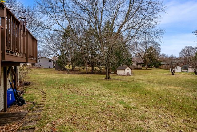 1570 FEATHERSTONE Boulevard, Rockford, IL 61107