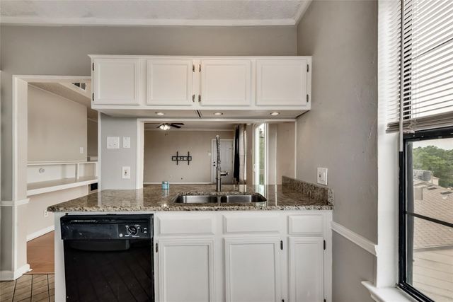 8750 Park Lane C-136, Dallas, TX 75231