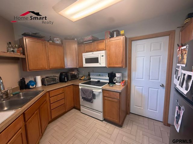 2161 Surfside Drive, Lincoln, NE 68528