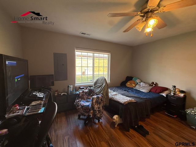 2161 Surfside Drive, Lincoln, NE 68528