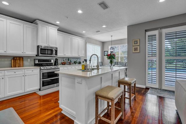 8655 Tally Ho Lane, West Palm Beach, FL 33411