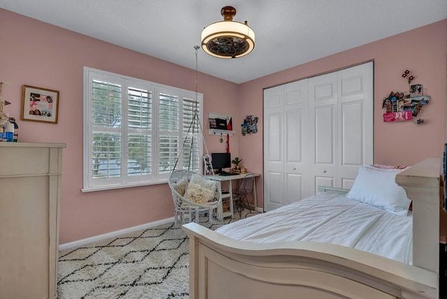 8655 Tally Ho Lane, West Palm Beach, FL 33411