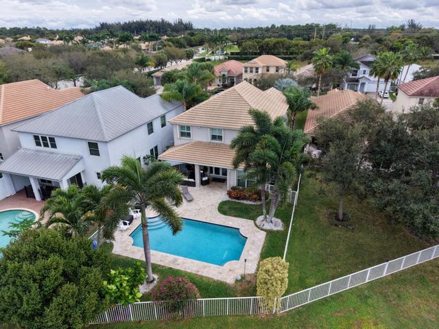 8655 Tally Ho Lane, West Palm Beach, FL 33411