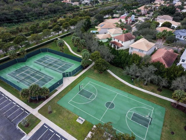 8655 Tally Ho Lane, West Palm Beach, FL 33411