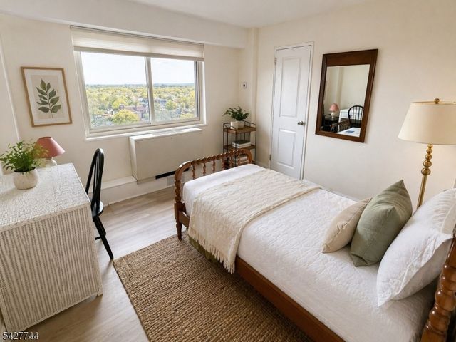 377 S Harrison Street 15D 15D, East Orange City, NJ 07018