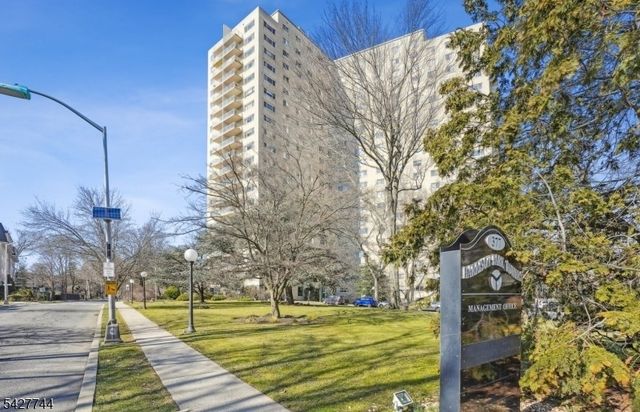 377 S Harrison Street 15D 15D, East Orange City, NJ 07018