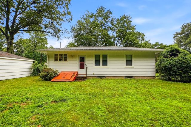 6 Charles St, Wayland, MA 01778