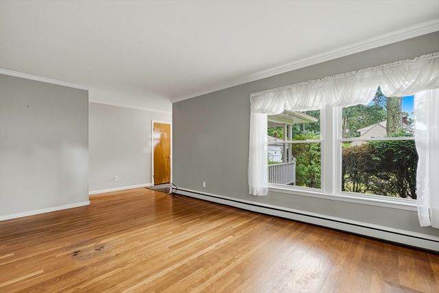 6 Charles St, Wayland, MA 01778