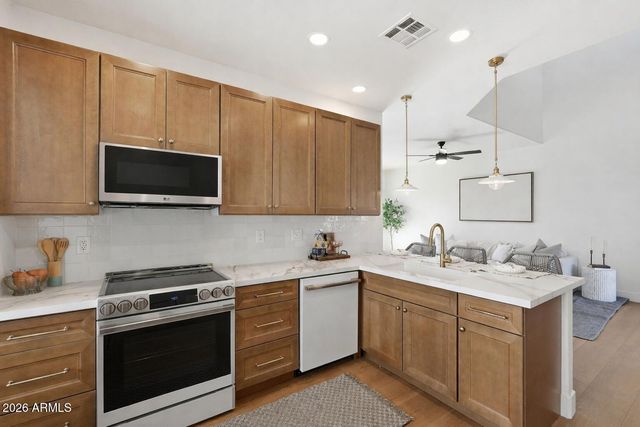 3618 N 38TH Street 14, Phoenix, AZ 85018