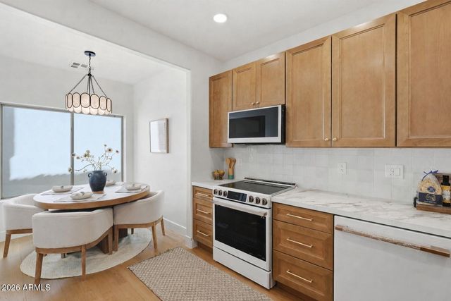 3618 N 38TH Street 14, Phoenix, AZ 85018