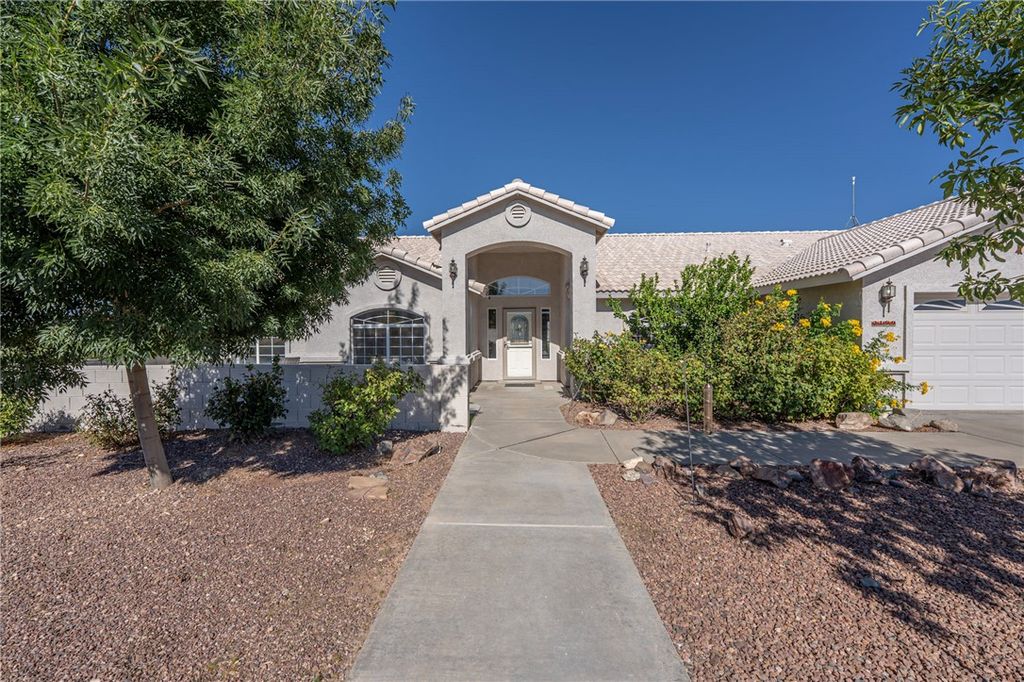 2199 Seneca Street, Kingman, AZ 86401