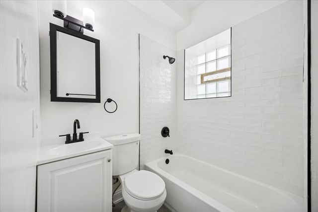 4212 S King Drive 2E, Chicago, IL 60653