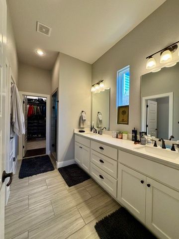 2979 W Sauter Lane, Fayetteville, AR 72704