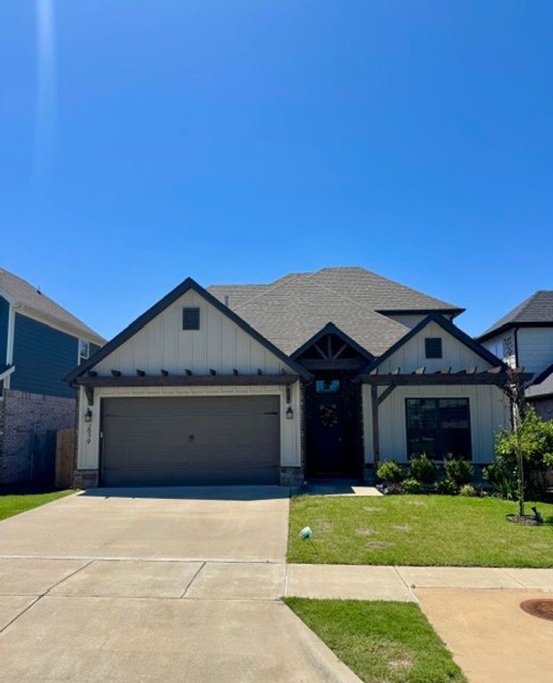 2979 W Sauter Lane, Fayetteville, AR 72704
