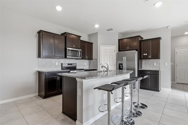5304 SYLVESTER LOOP, Tampa, FL 33610