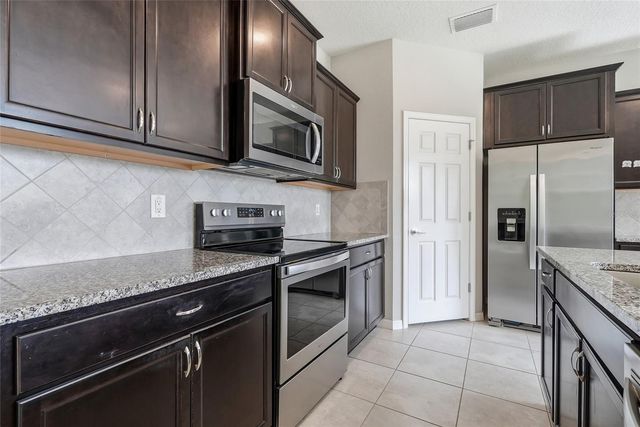 5304 SYLVESTER LOOP, Tampa, FL 33610