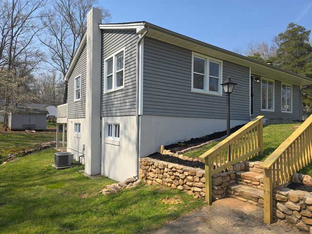1500 Washington Avenue, Etowah, TN 37331
