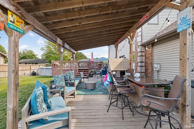 55828 Nursery Avenue, Mishawaka, IN 46545