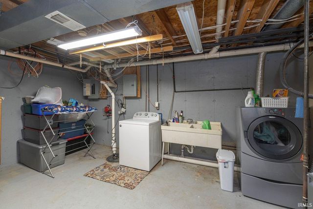 55828 Nursery Avenue, Mishawaka, IN 46545