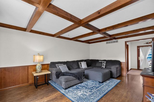 55828 Nursery Avenue, Mishawaka, IN 46545