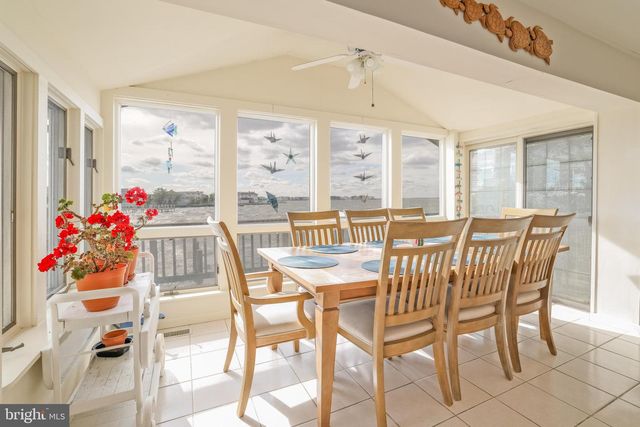 24 MAIDEN LN, Harvey Cedars, NJ 08008