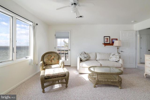 24 MAIDEN LN, Harvey Cedars, NJ 08008