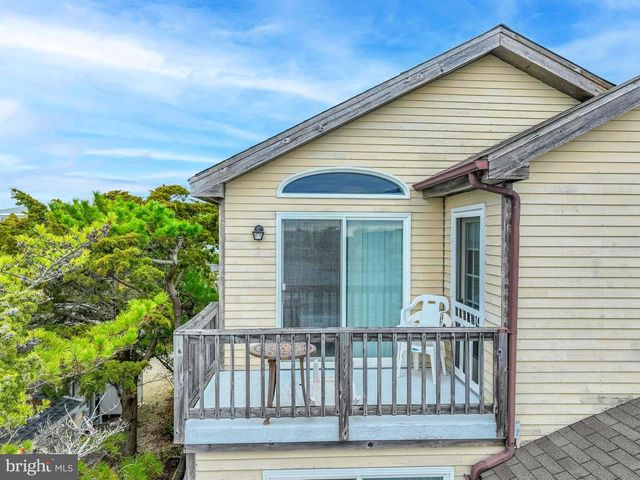 24 MAIDEN LN, Harvey Cedars, NJ 08008