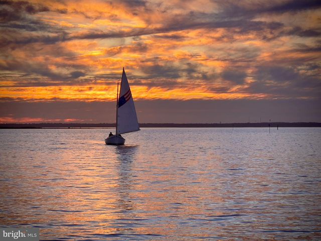 24 MAIDEN LN, Harvey Cedars, NJ 08008