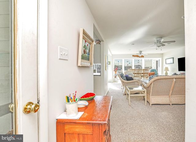 24 MAIDEN LN, Harvey Cedars, NJ 08008