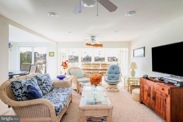 24 MAIDEN LN, Harvey Cedars, NJ 08008