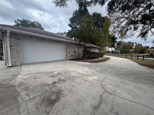 8434 NW 2ND STREET, Ocala, FL 34482